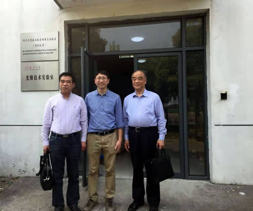2018年4月3日，公司領導赴蘇州大(dà)學，與劉全教授商(shāng)讨産學研合作事宜。 